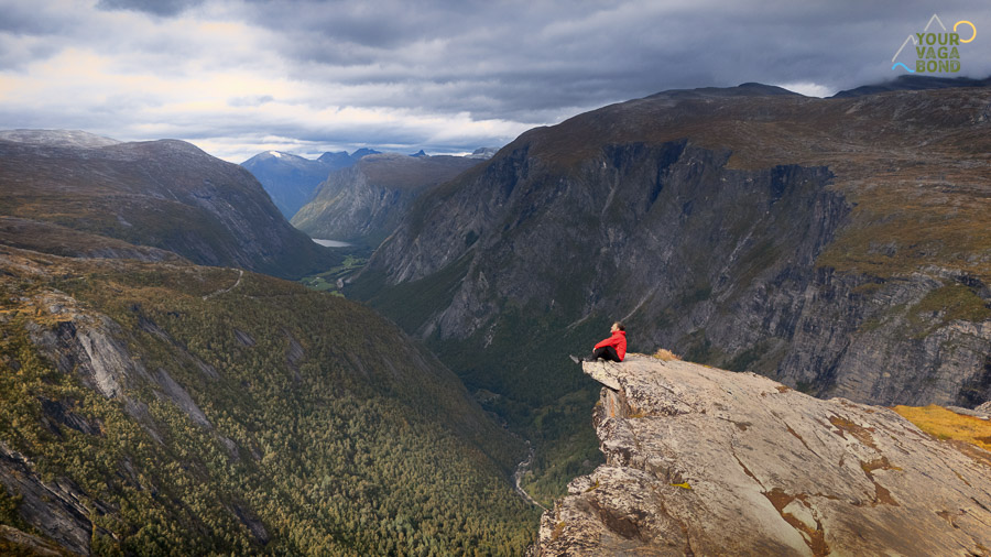 Solo Travelers’ Best Friend: Garmin InReach GPSMAP 67i