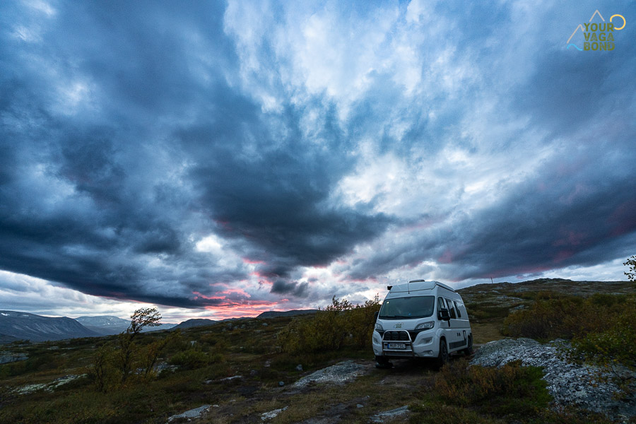 Aursjøvegen: A Quiet, Off-the-Beaten-Path in the Norwegian Wilderness.
